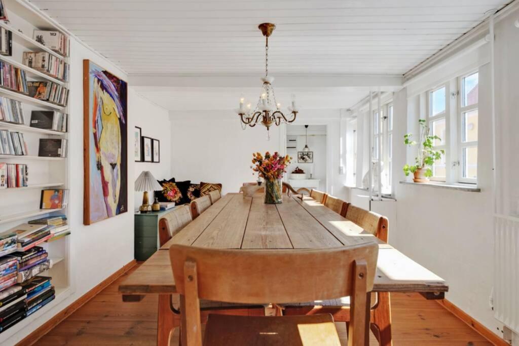 Hyggeligt Gammelt Fiskerhus I Marstal Villa Exterior photo